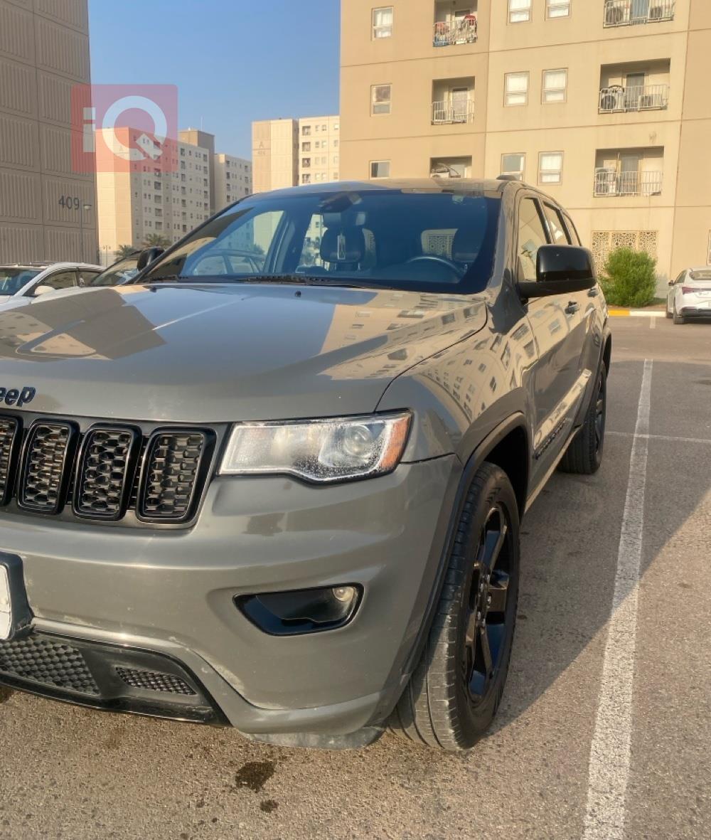 جيب جراند شيروكي